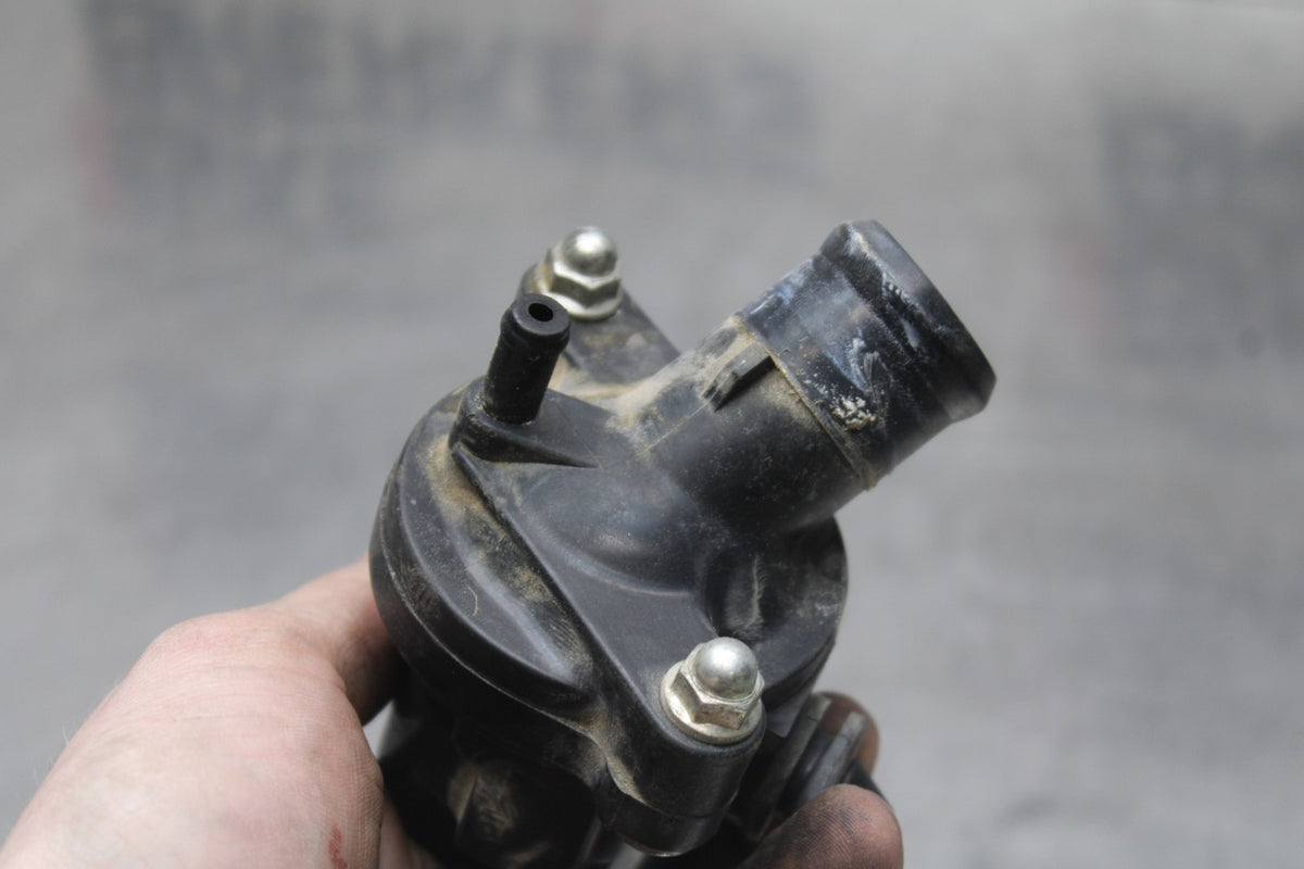 07 YAMAHA YZF R1 THERMOSTAT W HOUSING ASSEMBLY BB826