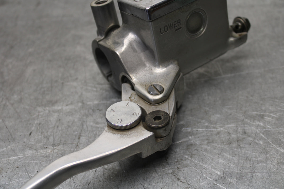 05-09 SUZUKI BOULEVARD C90 FRONT BRAKE MASTER CYLINDER BB692