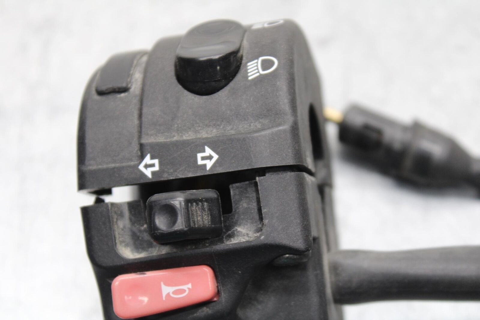 2012 Triumph Daytona 675R LEFT CLIP ON HANDLE HORN SIGNALS SWITCH  BB589