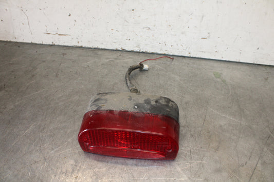 01-06 TRIUMPH TIGER 955I REAR TAIL TAILLIGHT BACK BRAKE LIGHT BB693
