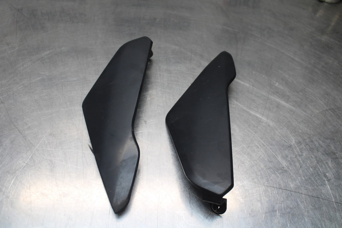 04-05 SUZUKI GSXR600 RIGHT LEFT GAS FUEL TANK PANELS COVERS TRIM SET COWLS BB792