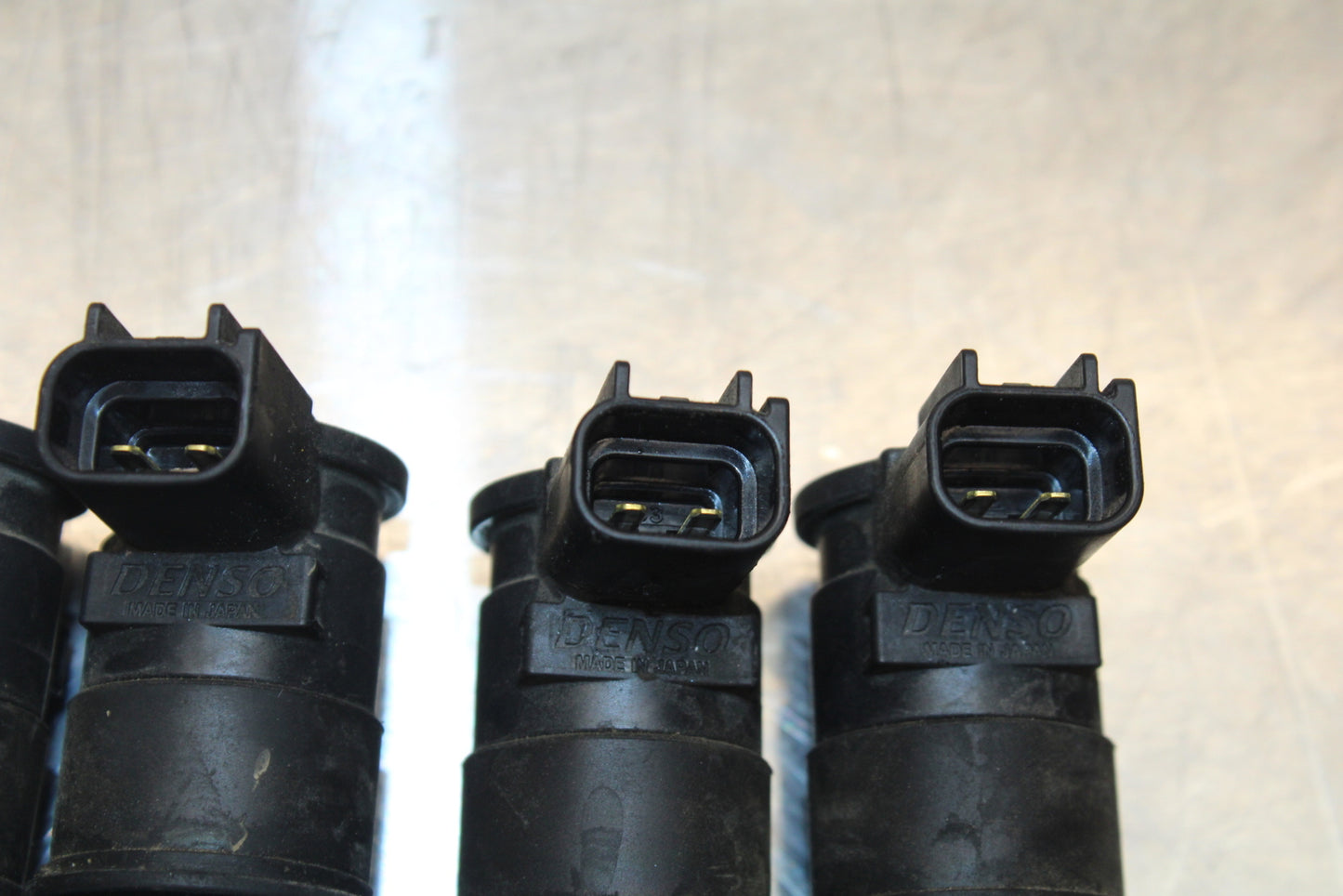 11 SUZUKI GSXR1000 IGNITION COILS COIL SPARK PLUG CAPS BB142