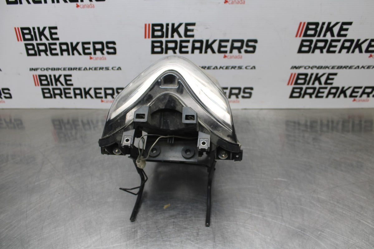 15 SUZUKI GW250F FRONT HEADLIGHT HEAD LIGHT LAMP BB789