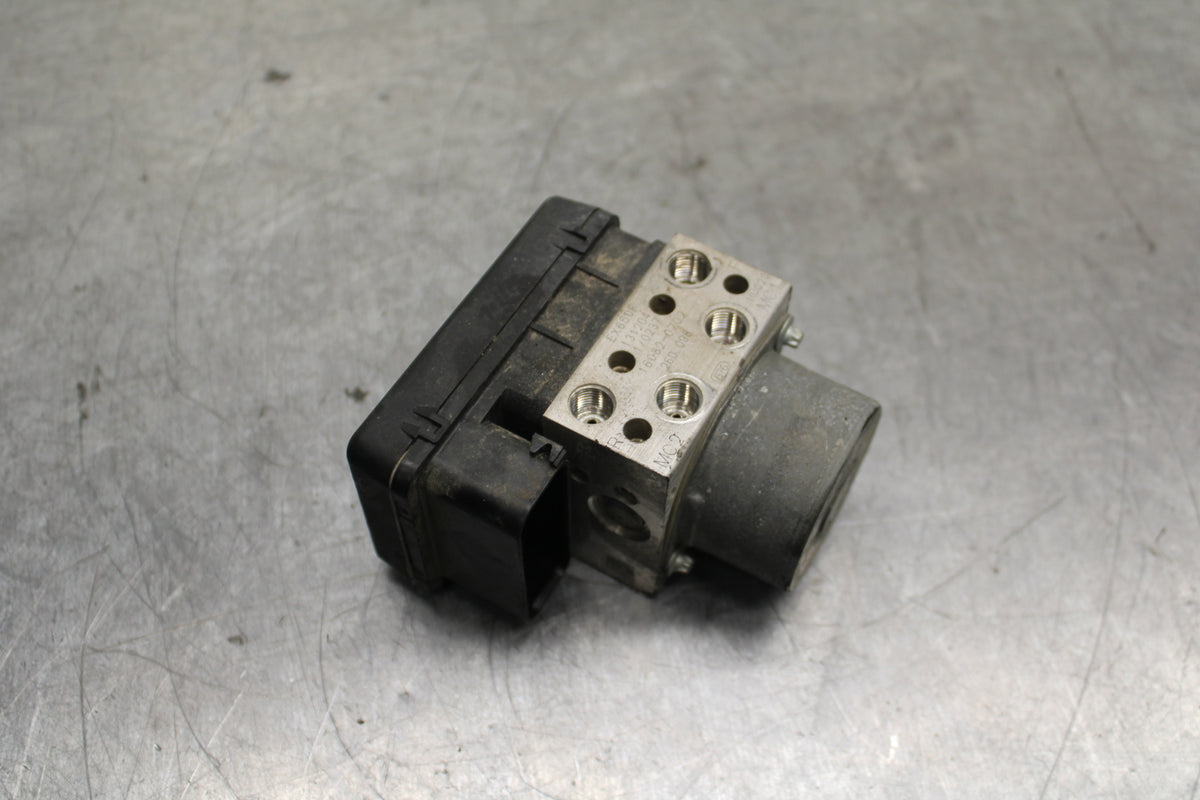 14-15 KAWASAKI NINJA 650 EX650F ABS ABS PUMP UNIT MODULE BB741