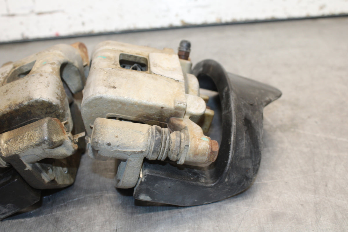 20-24 CF-MOTO CFORCE 600 TOURING FRONT BRAKE CALIPER SET PAIR  BB715
