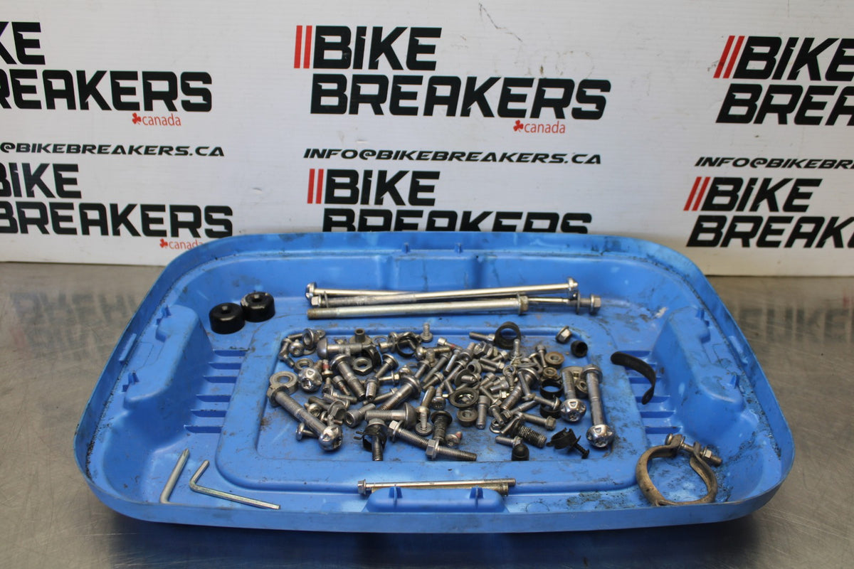 20 TRIUMPH STREET TRIPLE 765 MOUNTING BOLTS HARDWARE SCREWS BB864