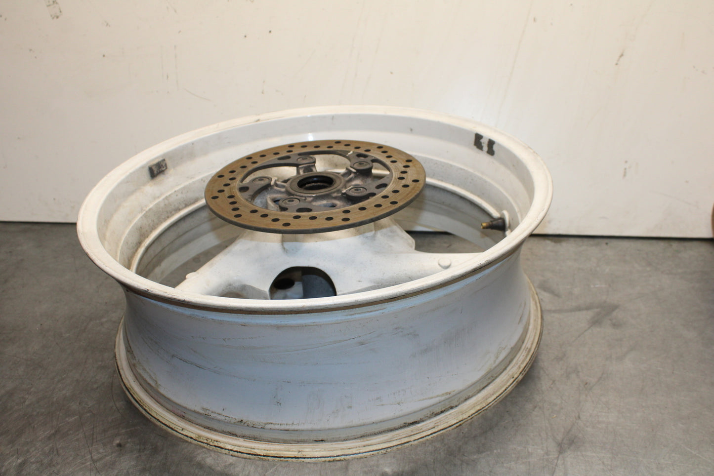08-10 SUZUKI GSXR 600 REAR WHEEL BACK RIM BB753