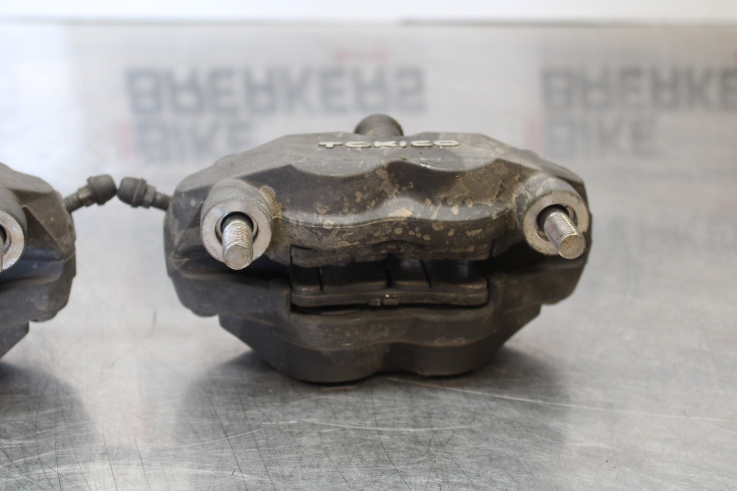 06-07 SUZUKI GSXR 600 RIGHT LEFT FRONT BRAKE CALIPER SET PAIR CALIPERS BB170