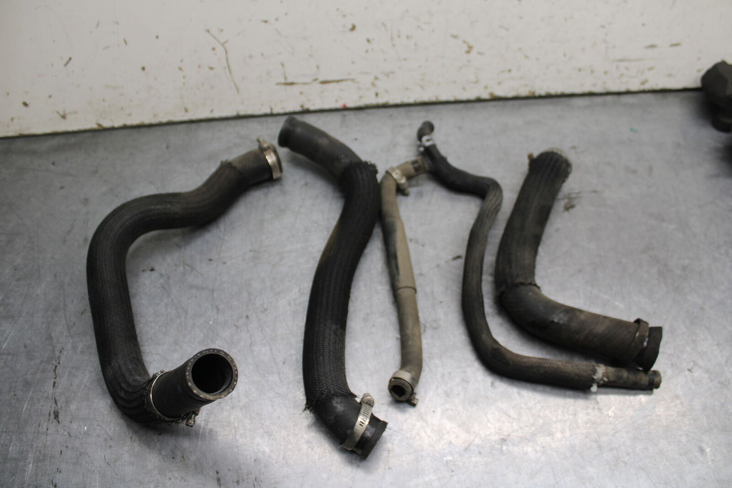 08-09 SUZUKI GSXR600 RADIATOR HOSES ENGINE COOLANT WATER PIPES HOSE SET  BB728