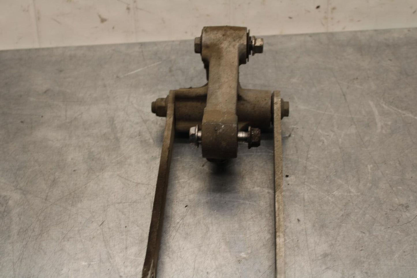 2011 Kawasaki Ninja ZX6R ZX600R REAR DOGBONE SHOCK LINKAGE LINK 39007-0006 BB587