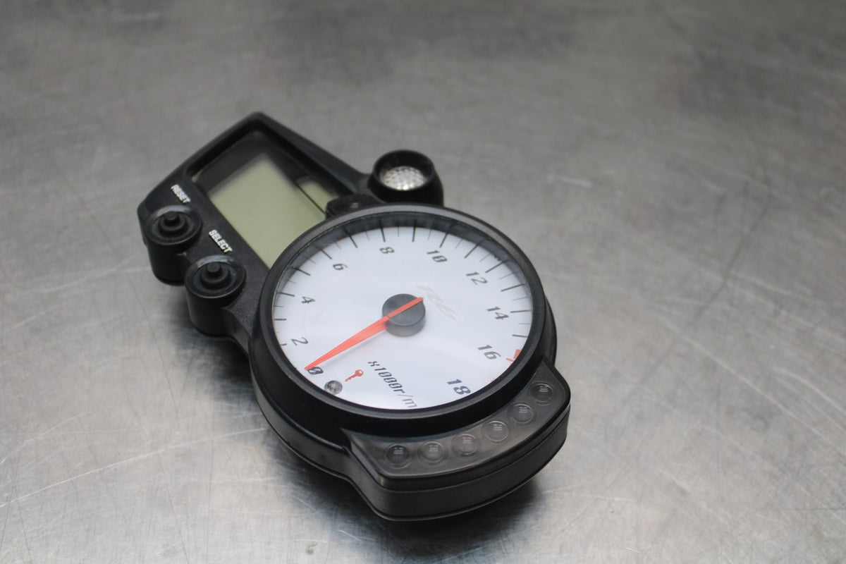 05 YAMAHA YZF R6 SPEEDO GAUGES DISPLAY CLUSTER SPEEDOMETER TACHOMETER BB814