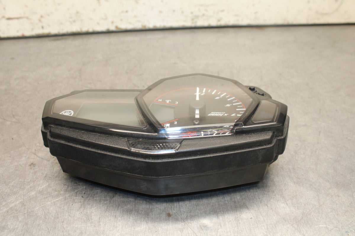 15-17 YAMAHA YZF R3 SPEEDO TACH GAUGES CLUSTER SPEEDOMETER TACHOMETER  BB111