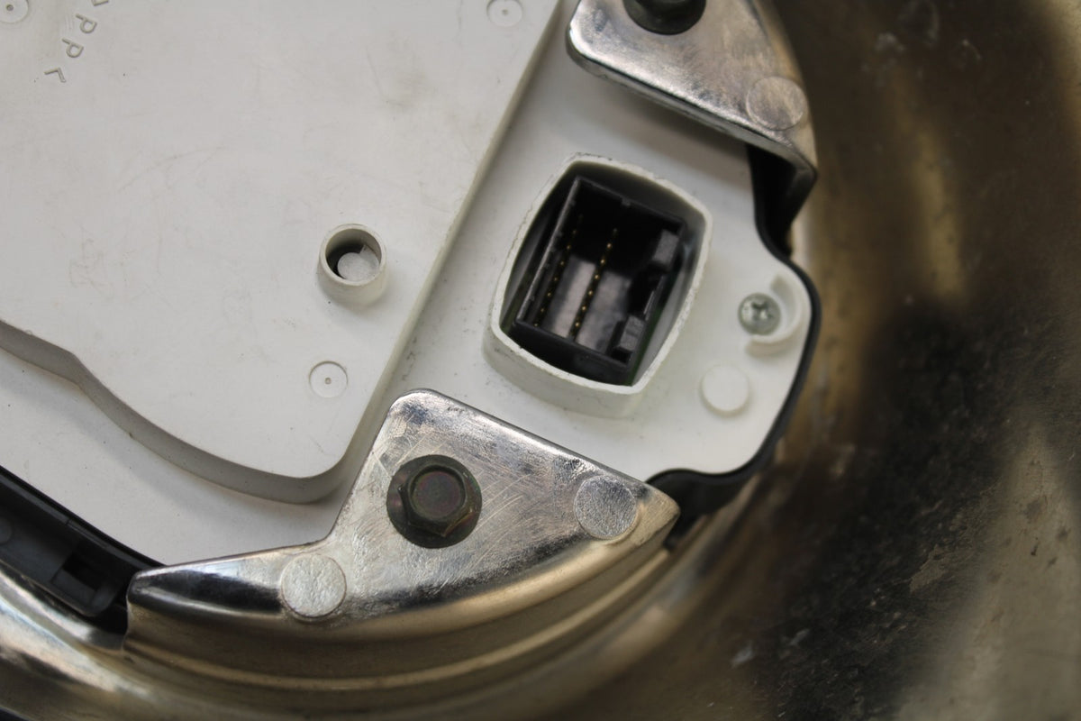 2006 Suzuki Boulevard C90 GAS TANK CAP COVER TRIM PANELCOWL FAIRING BB849