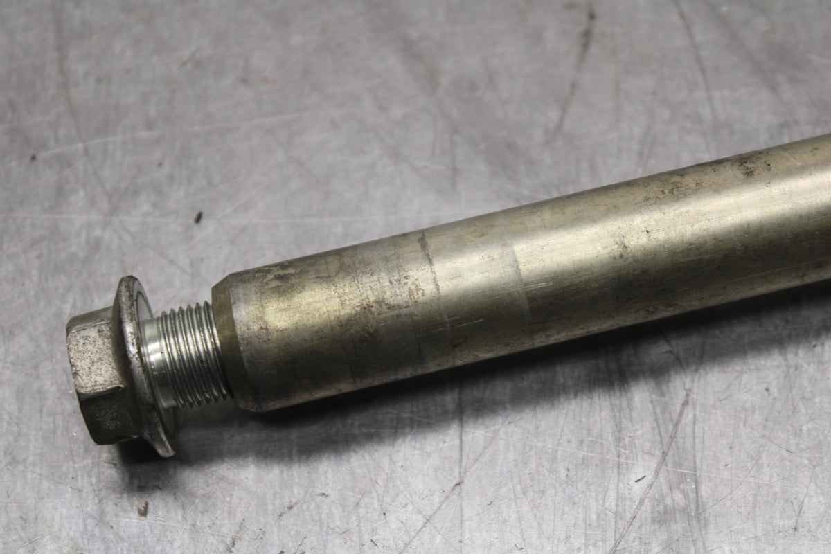08-10 SUZUKI GSXR750 FRONT WHEEL RIM AXLE PIVOT BOLT BB127