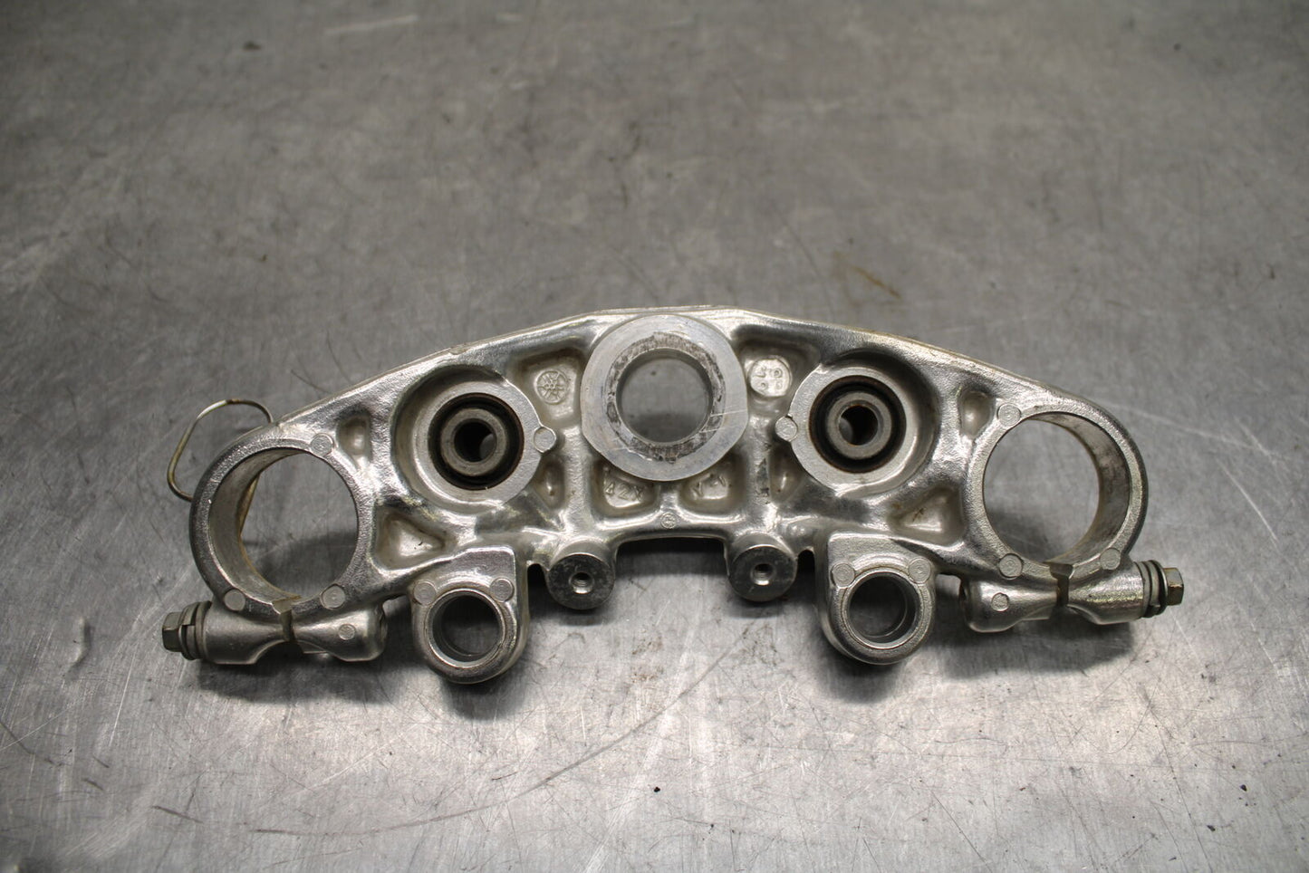 1984 Yamaha Virago 1000 FORKS UPPER TRIPLE TREE CLAMP BB117