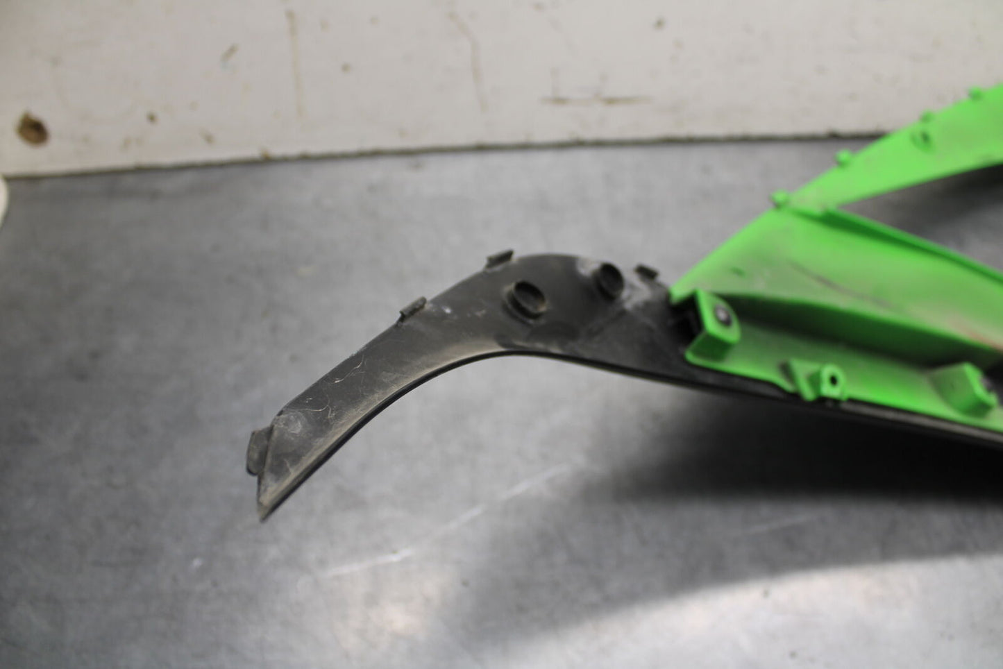 16 KAWASAKI NINJA ZX10R RIGHT LOWER MID SIDE FAIRING COWL  55028-0337-6Z  BB650