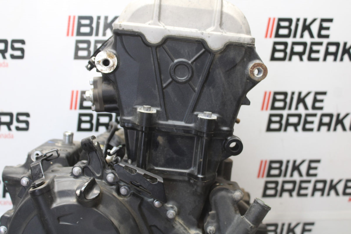 24-25 KAWASAKI NINJA 500 ABS ENGINE MOTOR BB899