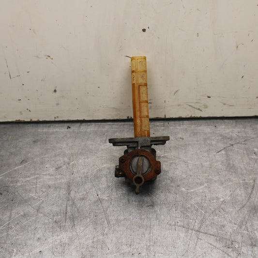 80-81 SUZUKI GS1000G FUEL GAS TANK PETCOCK SHUT ON OFF VALVE PARTS BB91
