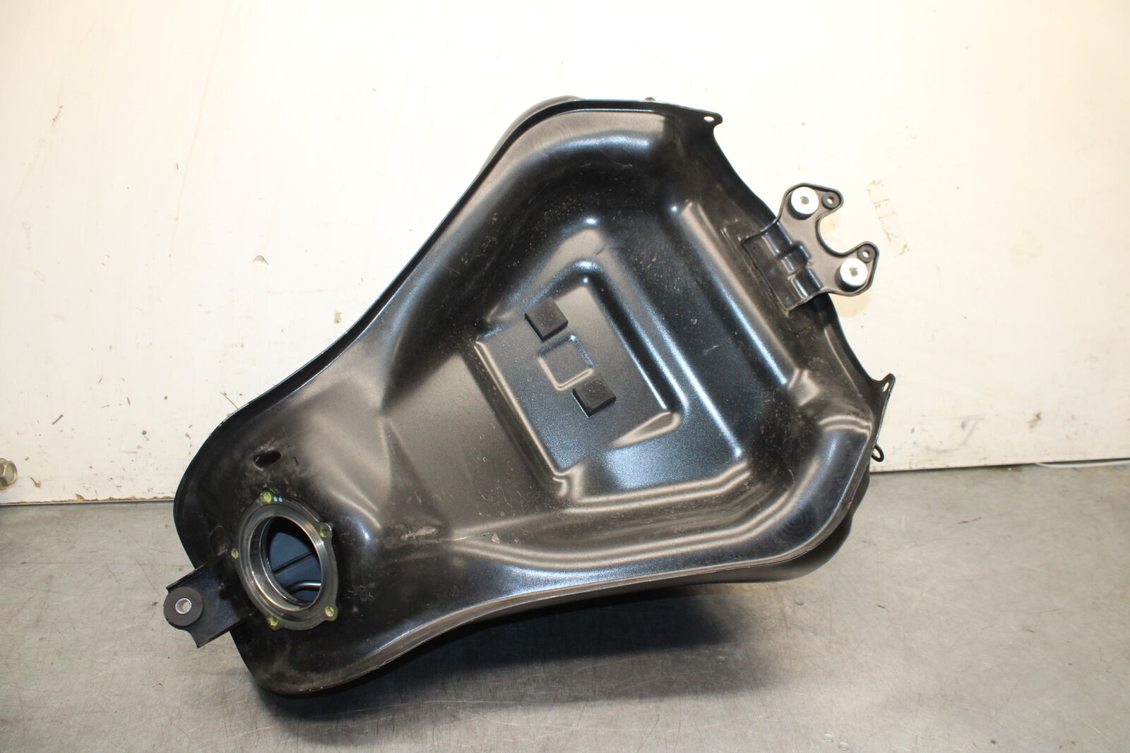 14-15 KAWASAKI NINJA 650 EX650F ABS GAS TANK FUEL CELL PETROL RESERVOIR BB741