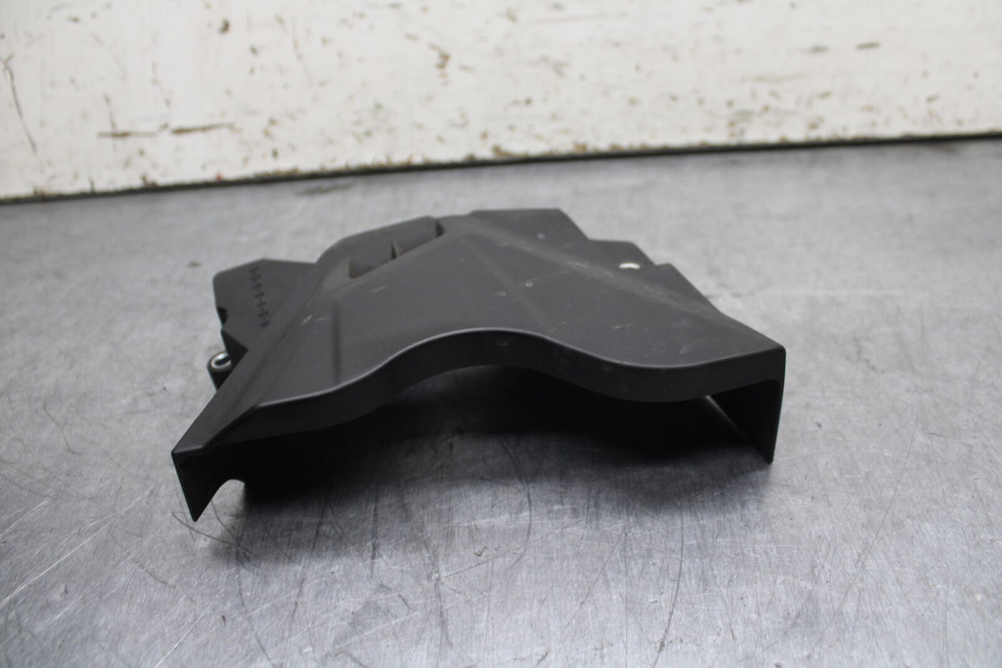 15-17 YAMAHA YZF R3 ENGINE SPROCKET COVER BB111