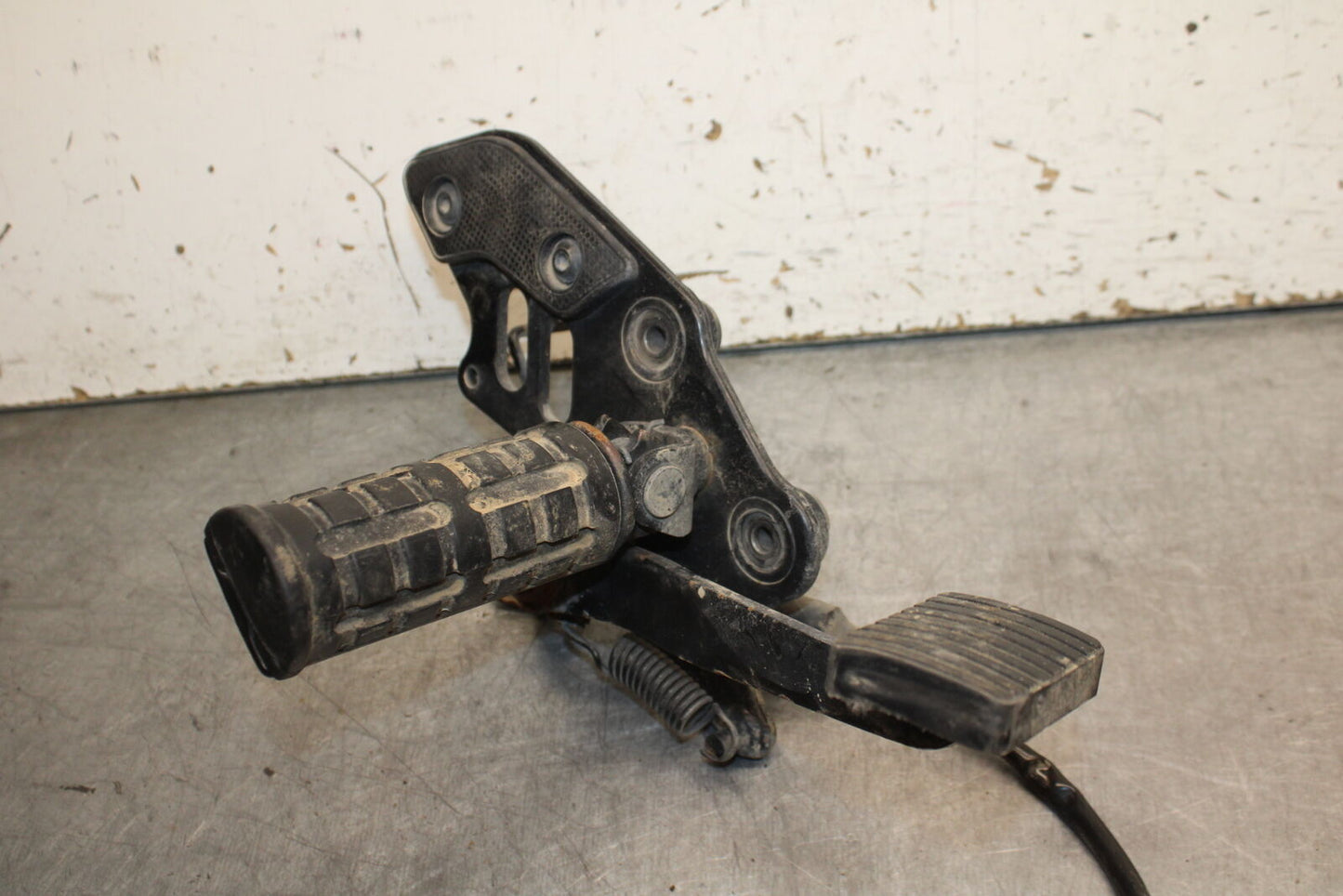 16-17 KAWASAKI VULCAN S 650 EN650 ABS RIGHT FRONT FOOT REST PEG STEP BB731