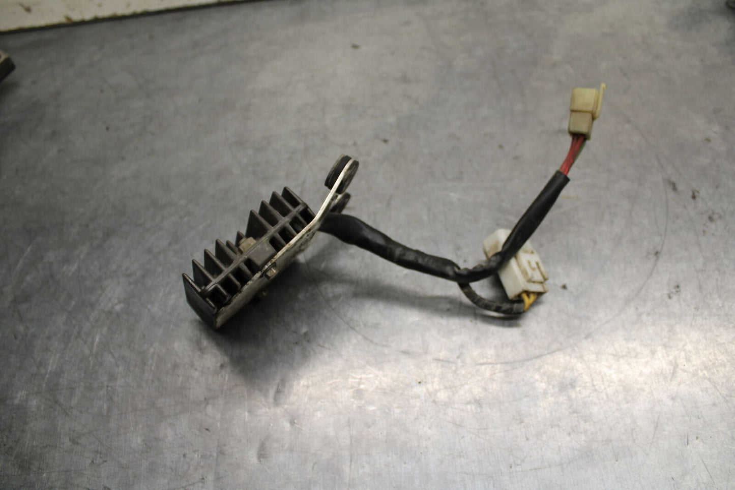 05-06 HONDA CBR600RR RECTIFIER VOLTAGE REGULATOR BB739