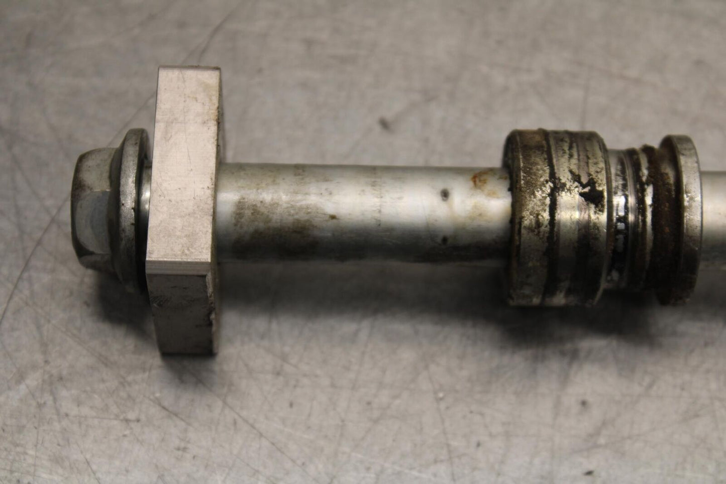 2014 Kawasaki Ninja 650 EX650E REAR AXLE BACK WHEEL RIM PIVOT BOLT AXEL BB569