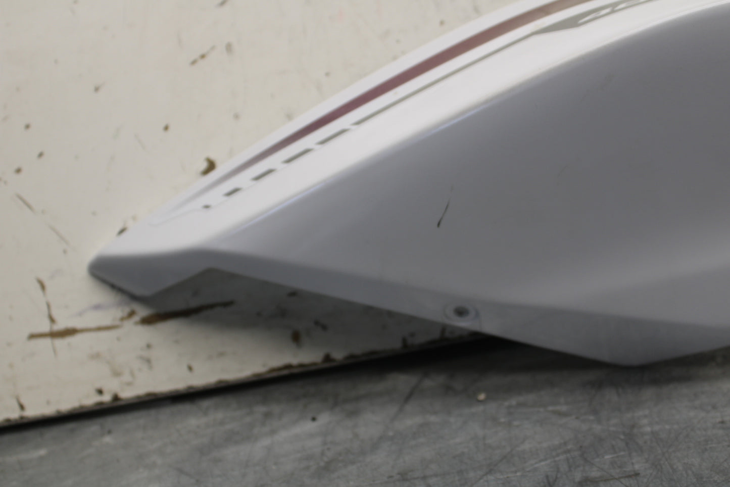 18-23 KAWASAKI NINJA 400 RIGHT REAR BACK TAIL FAIRING COWL SHROUD BB660