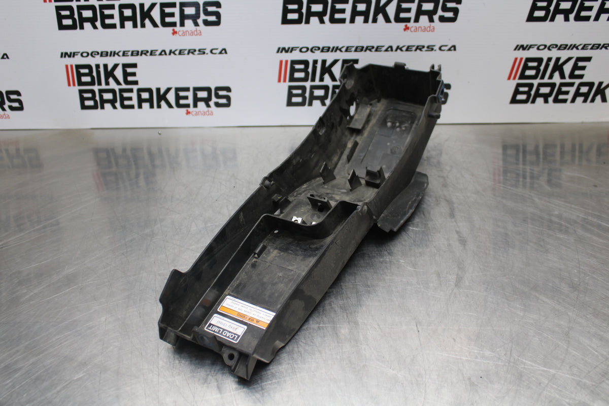 14-17 YAMAHA FZ07 REAR BACK TAIL UNDERTAIL BATTERY TRAY PLASTIC BB162