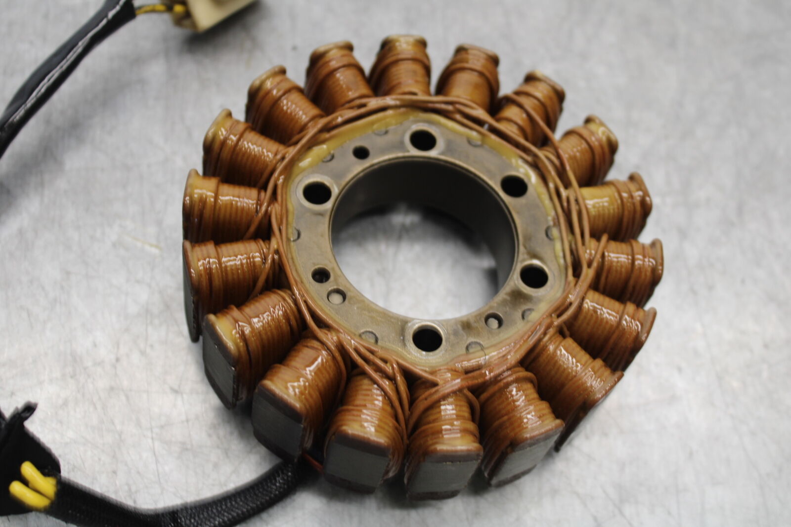05-06 HONDA CBR600RR STATOR GENERATOR ALTERNATOR MAGNETO 31120-MEE-003 BB655