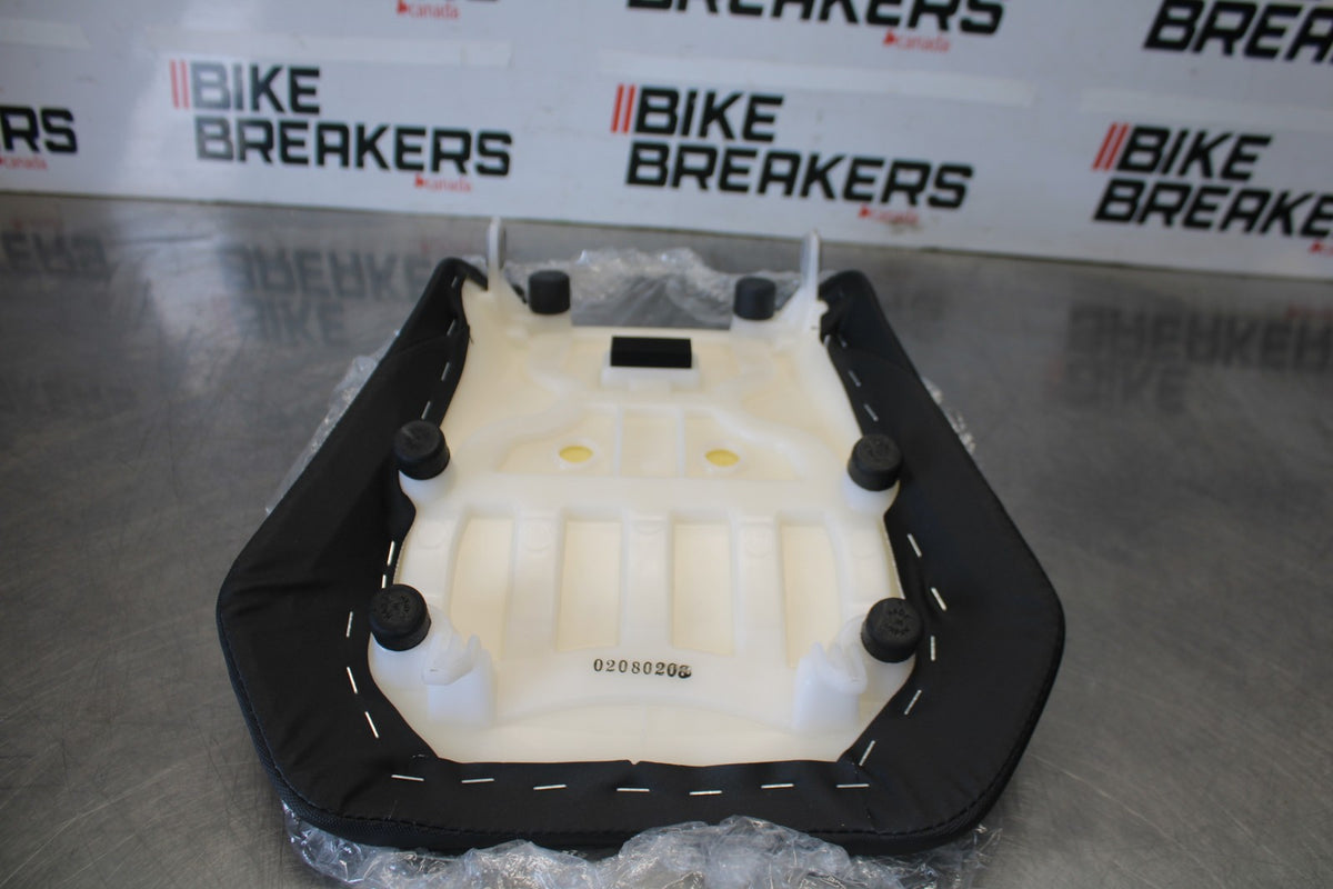 11-26 SUZUKI GSXR750 NEW TAKE OFF! FRONT DRIVERS SEAT PAD SADDLE PILLION BB882