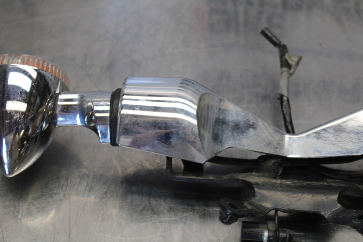 09 YAMAHA V STAR 950 FRONT TURN SIGNAL BAR MOUNT & LIGHTS BB172