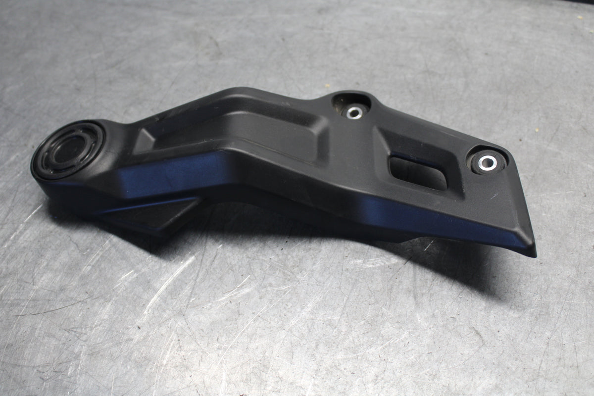 18-24 YAMAHA MT-07 RIGHT FRAME SIDE COVER COWL PANEL TRIM BB662