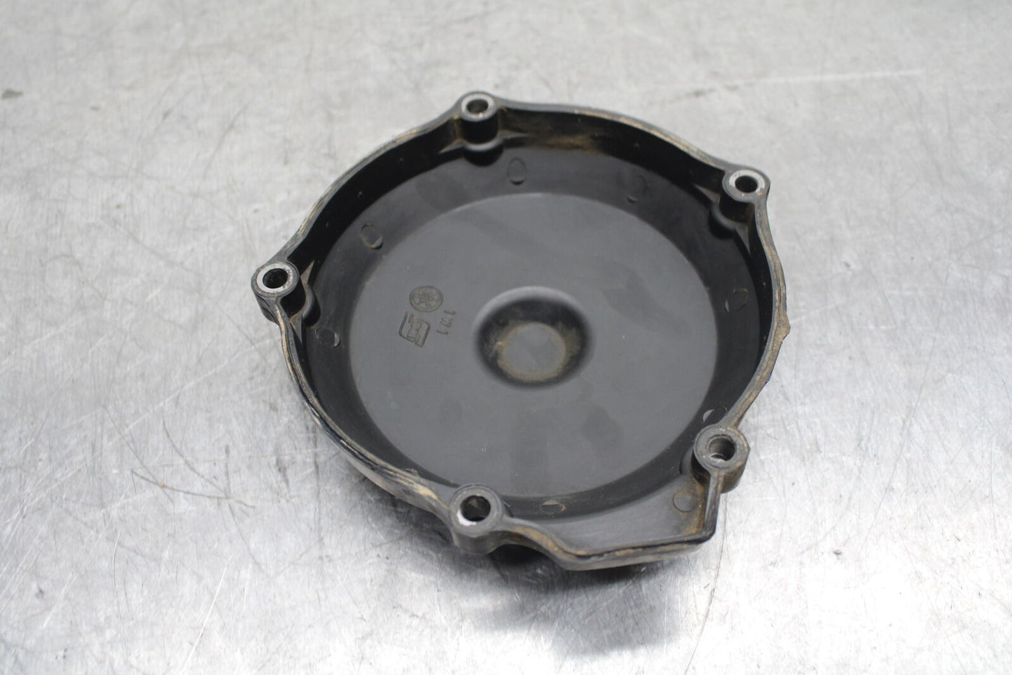 82-83 YAMAHA IT175 ENGINE MOTOR STATOR GENERATOR MAGNETO COVER BB108