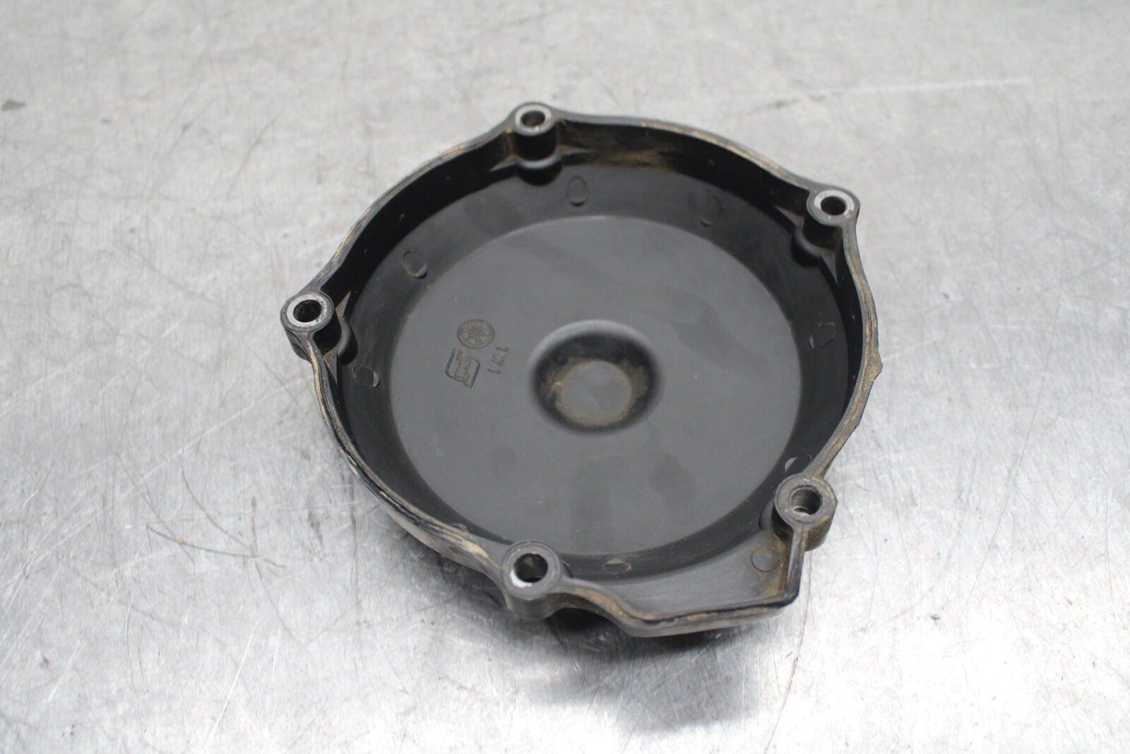 82-83 YAMAHA IT175 ENGINE MOTOR STATOR GENERATOR MAGNETO COVER BB108