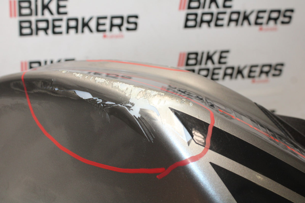 16 APRILIA TUONO V4 1100 GAS TANK FUEL CELL PETROL RESERVOIR BB905