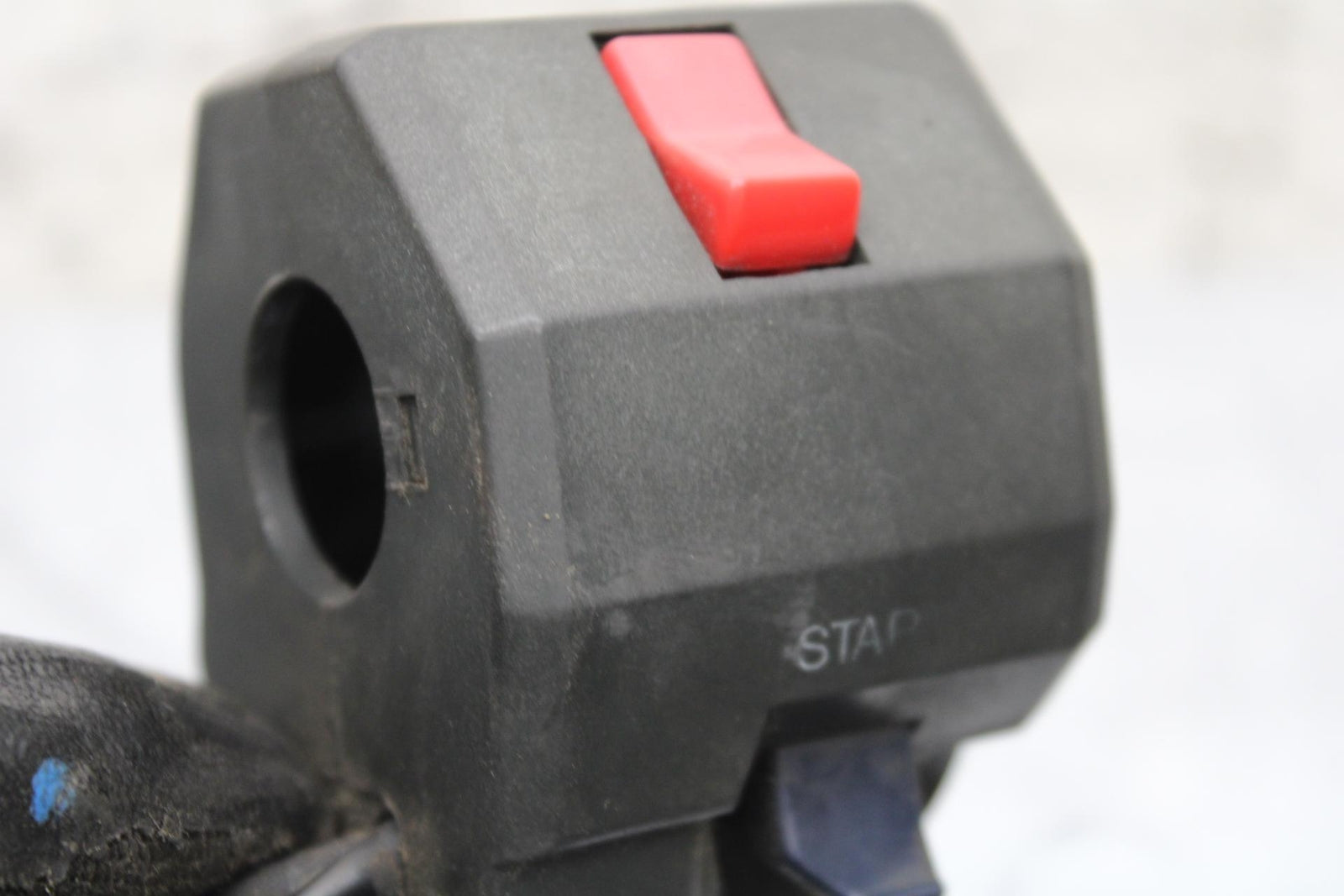 00-01 KAWASAKI ZZR600 LEFT AND RIGHT CLIP ON HANDLE KILL OFF START SWITCHE BB568