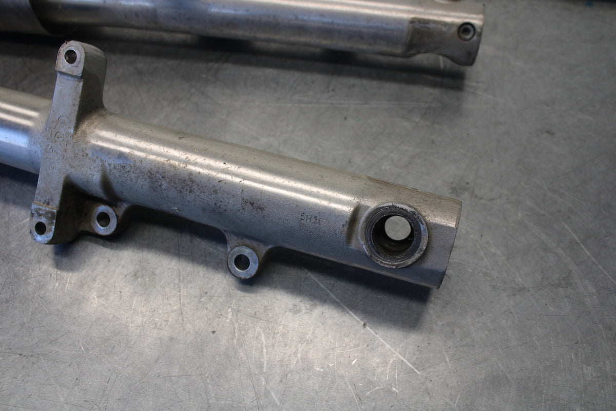 05-06 YAMAHA ROYAL STAR FRONT FORKS SHOCK SUSPENSION SET PAIR BB697