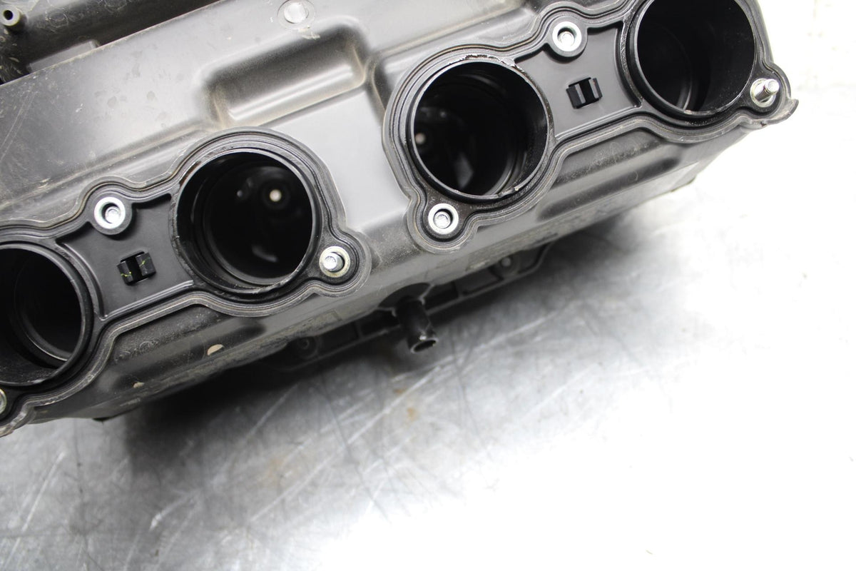 18 YAMAHA YZF R1  AIRBOX AIR INTAKE FILTER BOX BB473