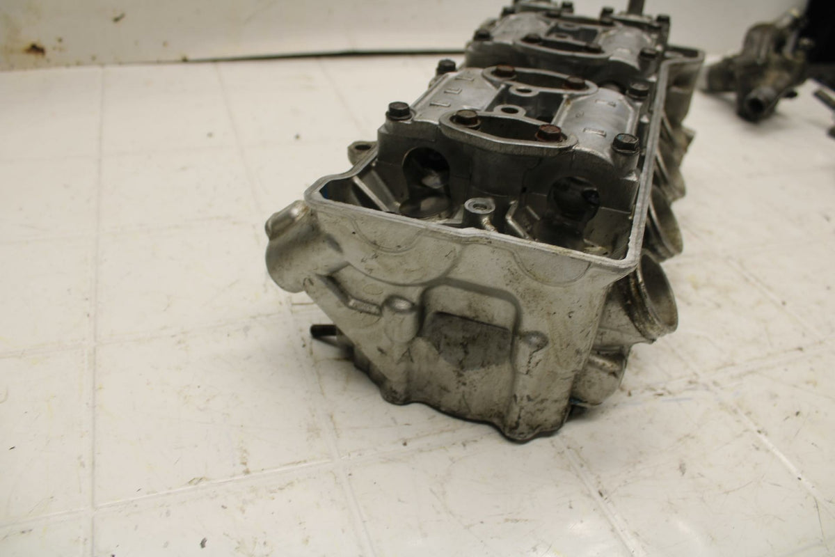 05-06 HONDA CBR600RR ENGINE TOP END CYLINDER HEAD BB399