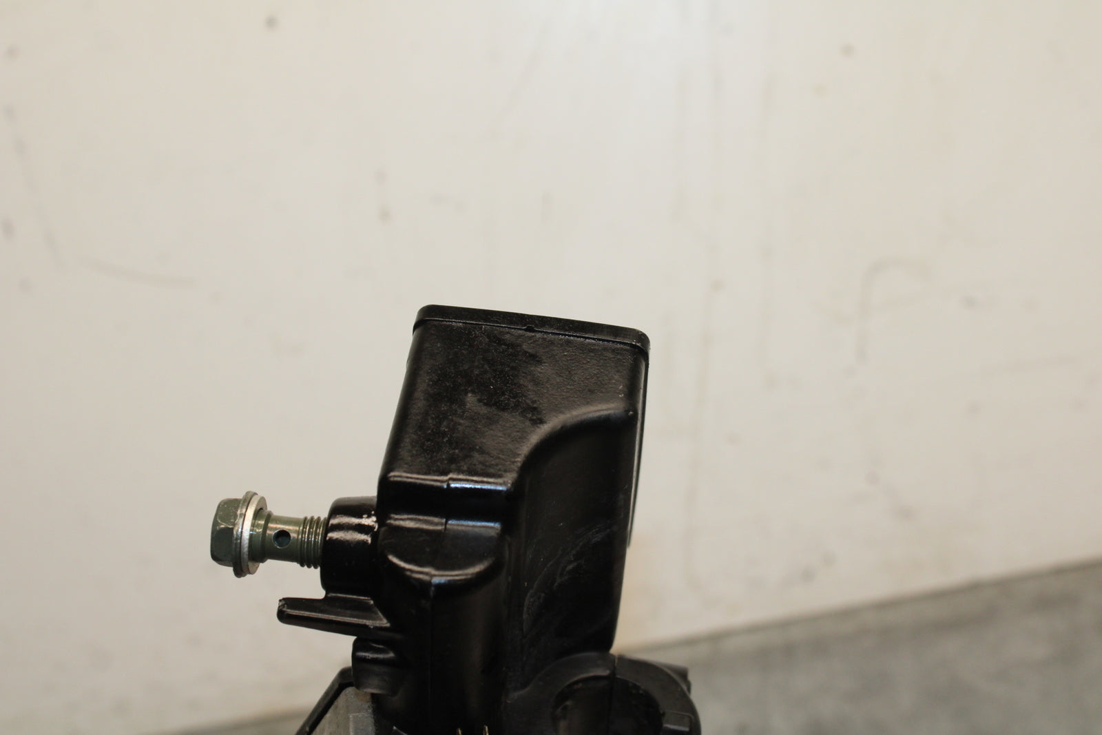 07-09 KAWASAKI VERSYS 650 FRONT BRAKE MASTER CYLINDER w/ LEVER BB125