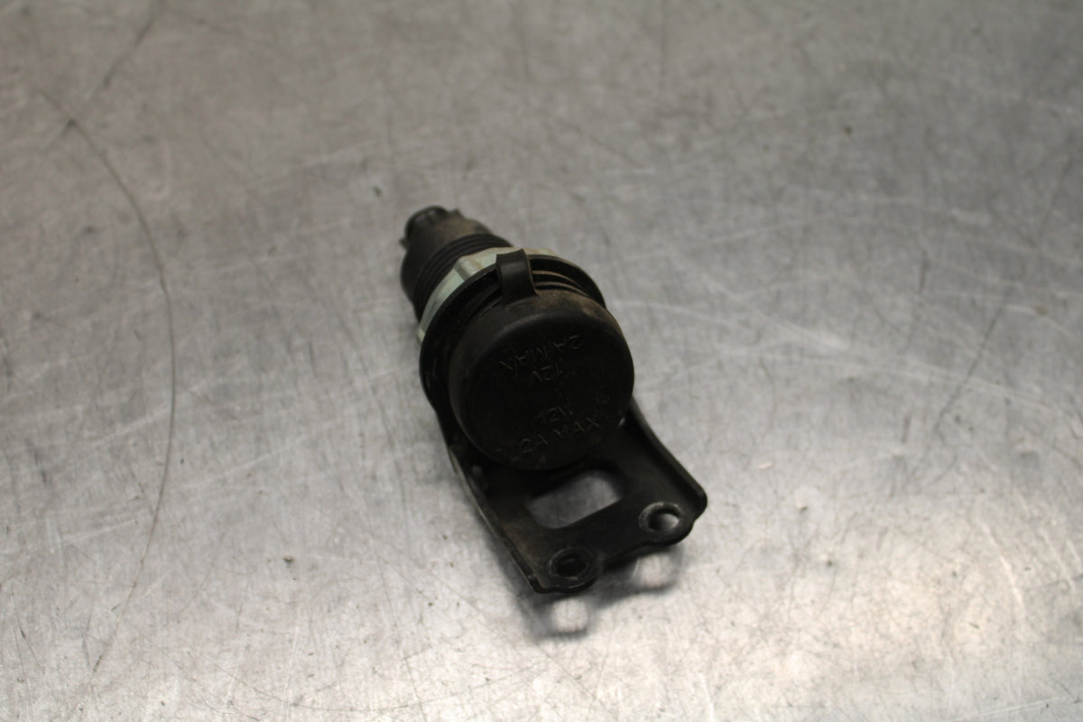 14 HONDA CTX1300A  POWER OUTLET BB732