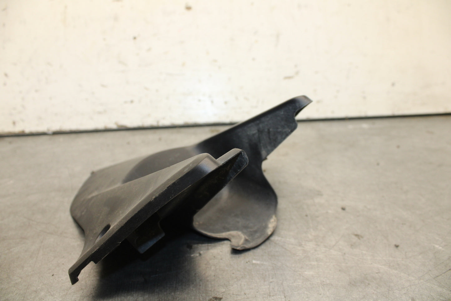 17-21 HONDA CBR1000RR SP REAR BACK WHEEL TIRE HUGGER FENDER BB681