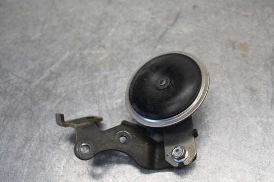 09-14 YAMAHA YZF R1 HORN SIGNAL 14B-83371-00-00 BB696