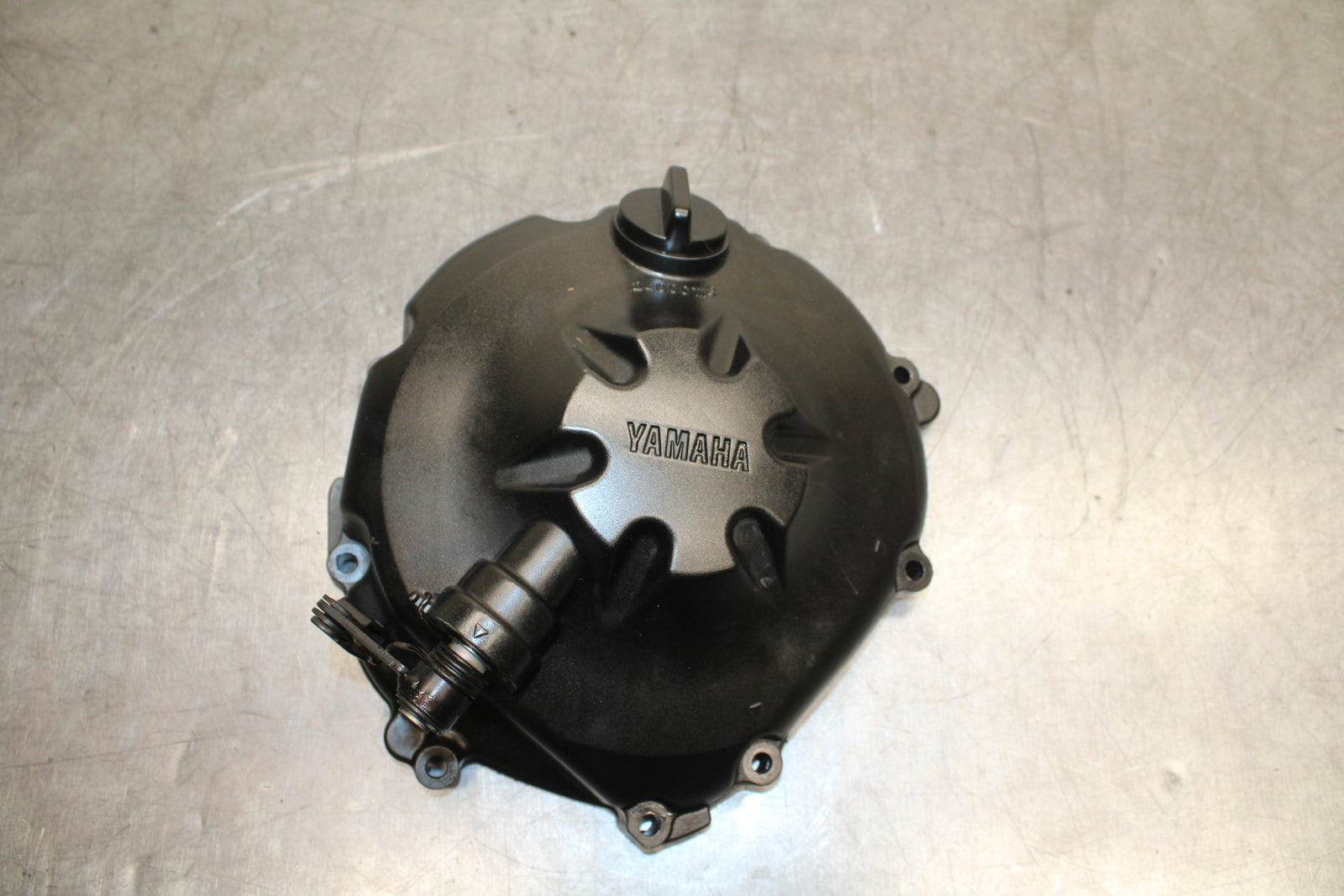 06 YAMAHA YZF R6 CLUTCH SIDE ENGINE MOTOR COVER BB716