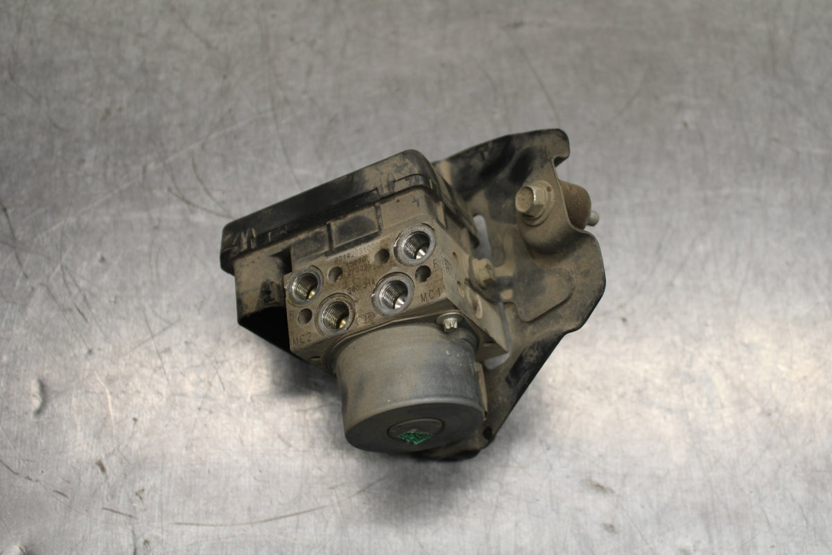 13-16 KTM 390 DUKE ABS PUMP UNIT MODULE BB748