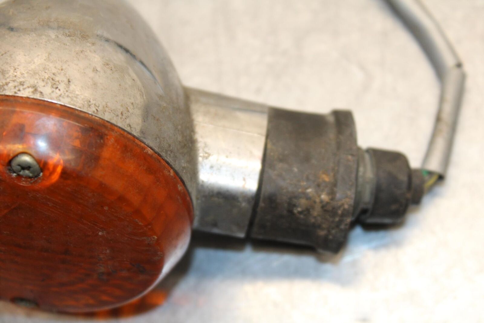 2005 Kawasaki Vulcan 1500 VN1500N Classic RIGHT FRONT TURN SIGNAL LIGHT BB576