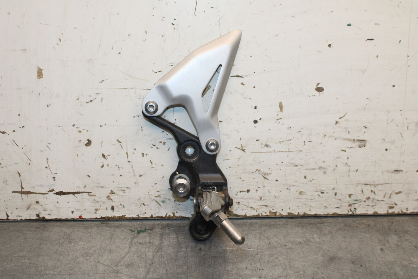 18-23 KAWASAKI NINJA 400 EX400 ABS LEFT REARSET REAR SET FOOT PEG REST BB747