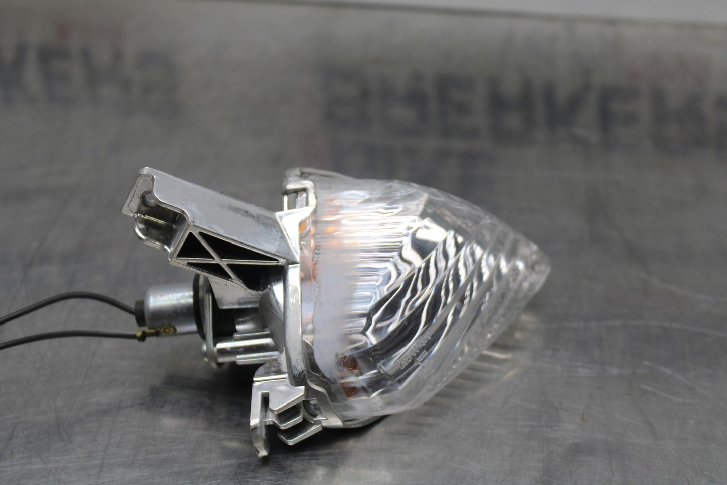 08-10 SUZUKI GSXR 600 RIGHT REAR BACK TURN SIGNAL LIGHT INDICATOR BB202