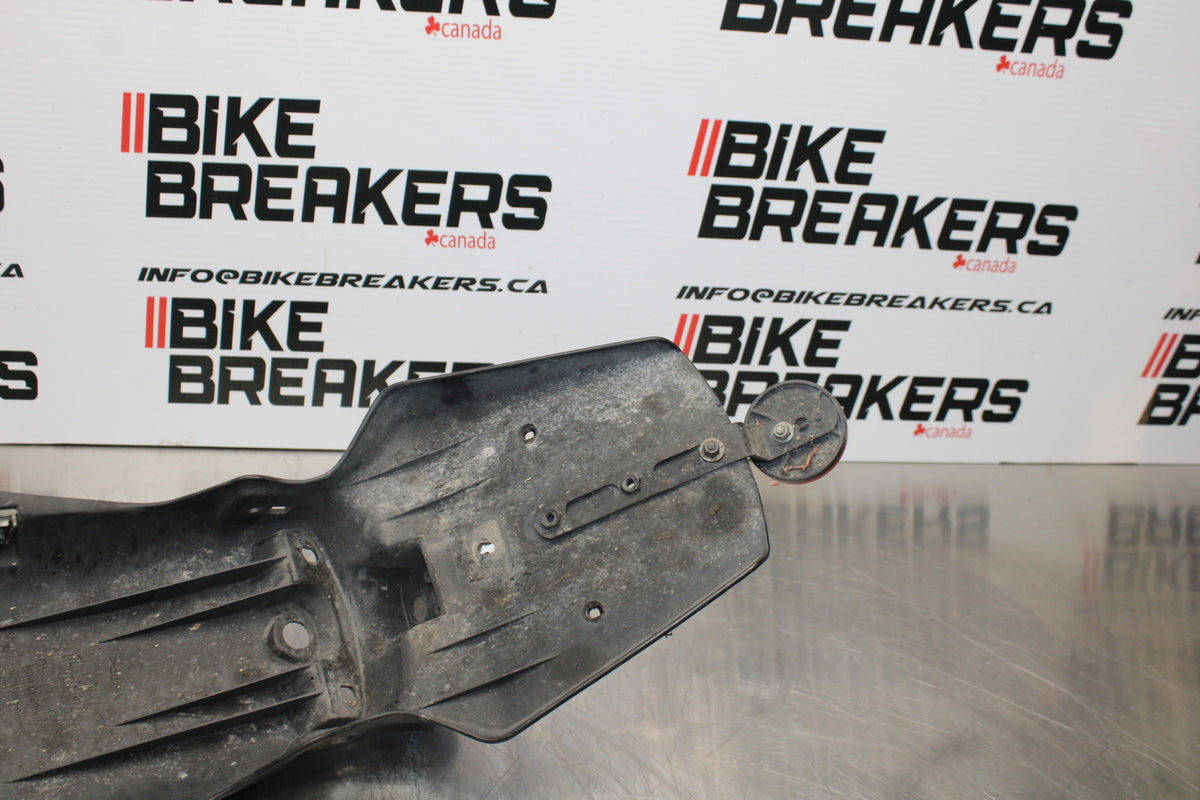 08 MOTO GUZZI BREVA 750 REAR BACK FENDER MUD GUARD BB154